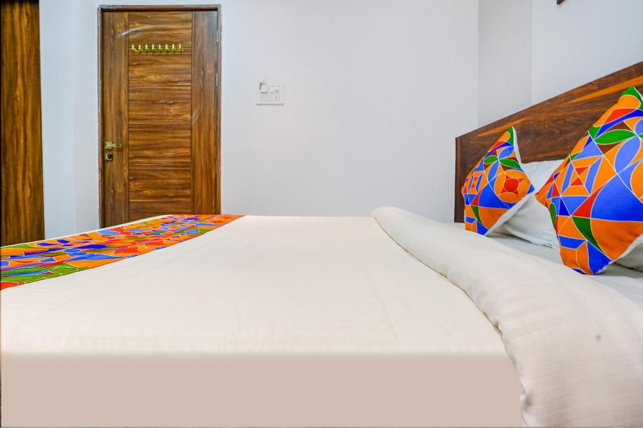 Fabhotel Crystal Inn - Nr Suvarndeep Chowk Pimpri-Chinchwad Luaran gambar