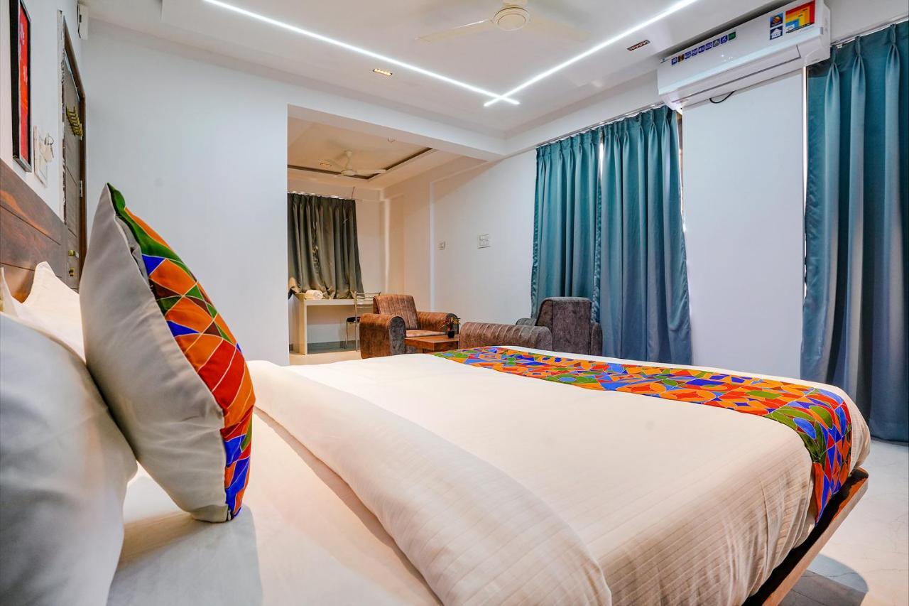 Fabhotel Crystal Inn - Nr Suvarndeep Chowk Pimpri-Chinchwad Luaran gambar