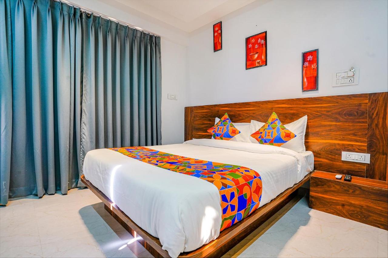 Fabhotel Crystal Inn - Nr Suvarndeep Chowk Pimpri-Chinchwad Luaran gambar