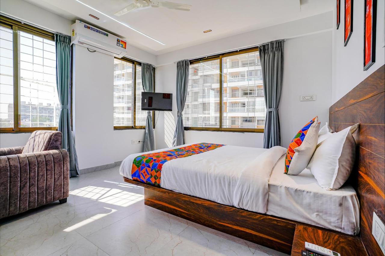 Fabhotel Crystal Inn - Nr Suvarndeep Chowk Pimpri-Chinchwad Luaran gambar
